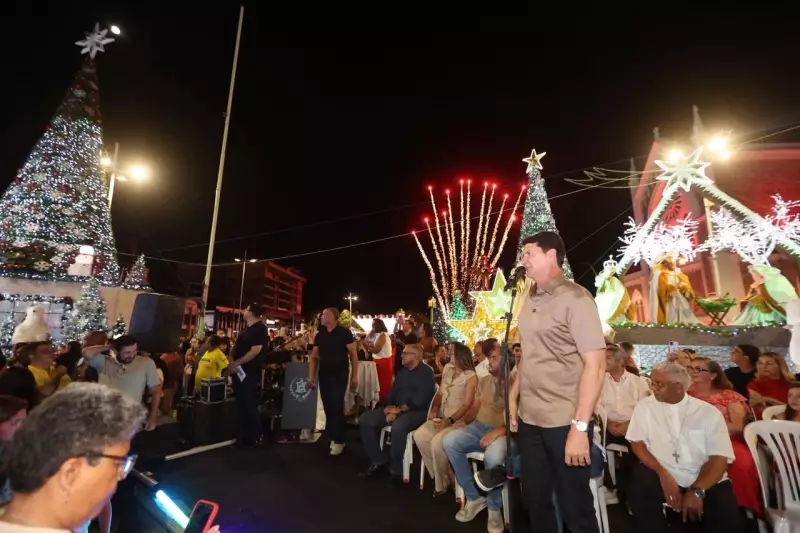 Natal na Neve: Petrolina inaugura Natal Luz 2025 com decoração gelada e programação até janeiro