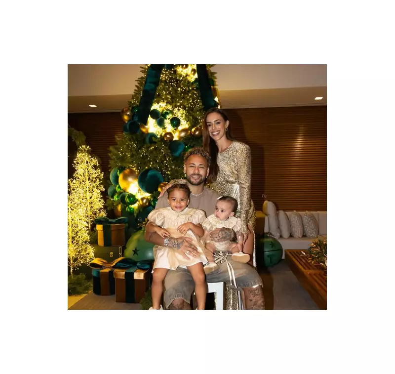 Neymar passa Natal de muletas após cirurgia no joelho; veja detalhes