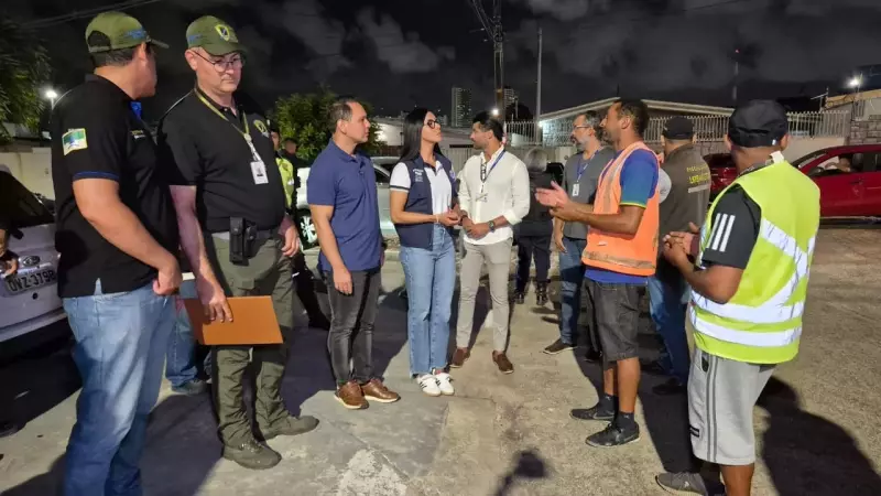 Operação fiscaliza flanelinhas e loteamento irregular na Árvore de Mirassol, em Natal