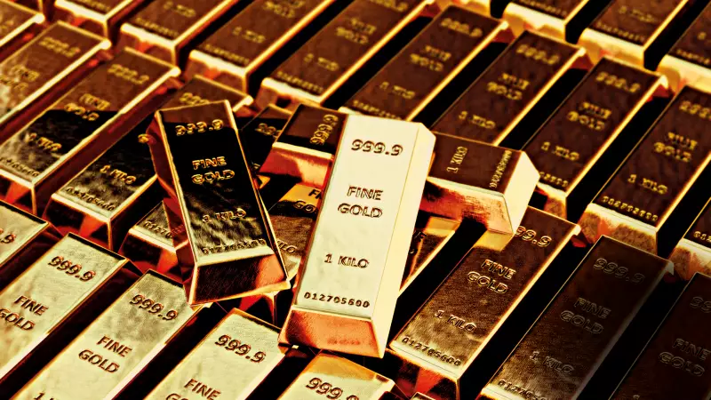 Ouro e Bolsa lideram investimentos em 2025 com alta de 65% e 34%