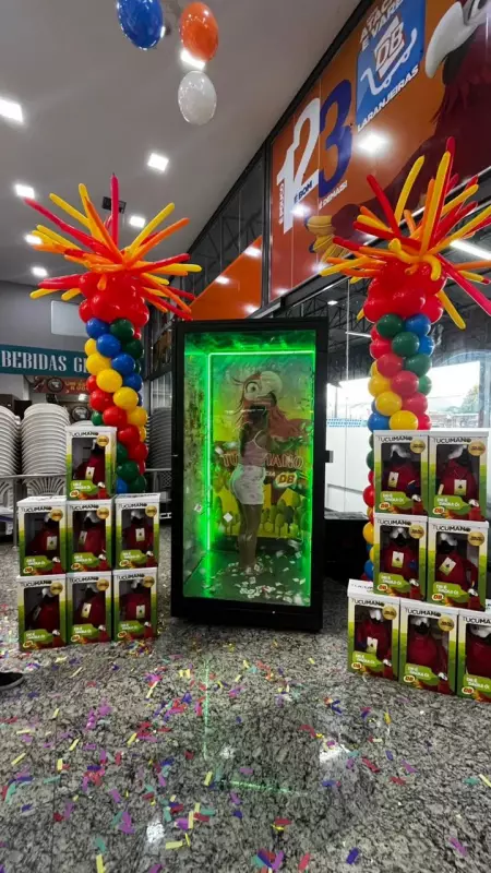 Pelúcia do mascote Tucumano vira febre em supermercados DB no Amazonas