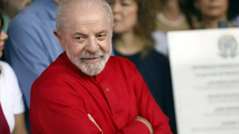 Pesquisa Datafolha: Flávio Bolsonaro perde para Lula por 15 pontos no 2º turno