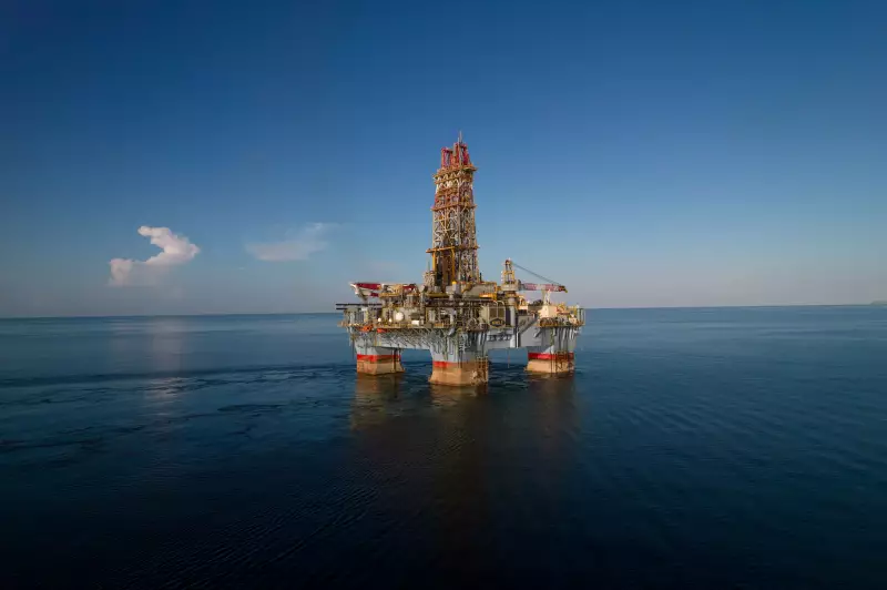 Petrobras e Shell investem R$ 8,8 bi em campos do pré-sal em leilão