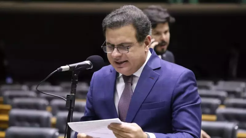 PF encontra documento com nome de deputado em busca do caso Banco Master