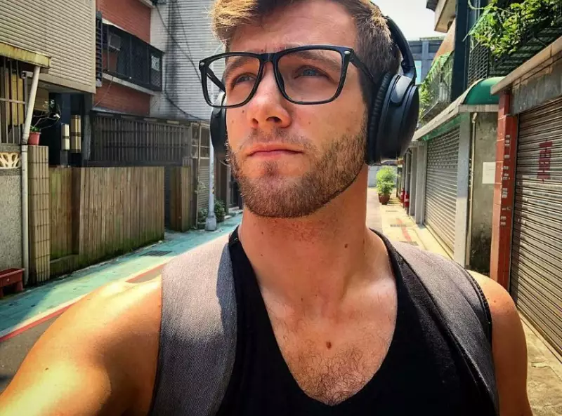 Polícia prende pastor suspeito de aplicar golpe 'Boa noite, Cinderela' em canadense