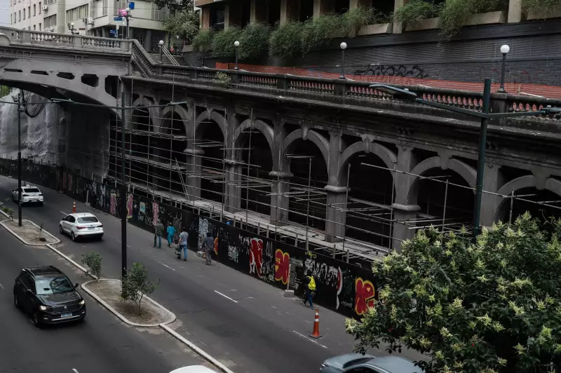 Porto Alegre investiga competição com prêmio em dinheiro para pichar viaduto histórico