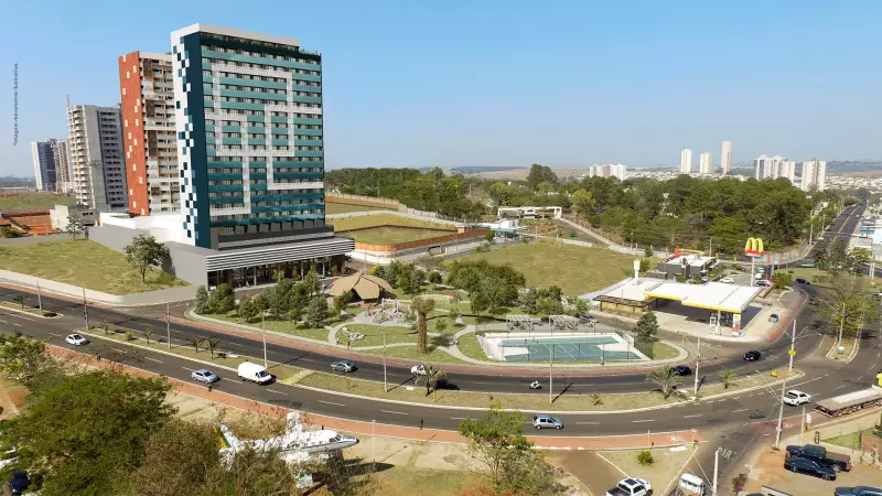 Praça da Assenag em Bauru ganha revitalização com quadra e playground