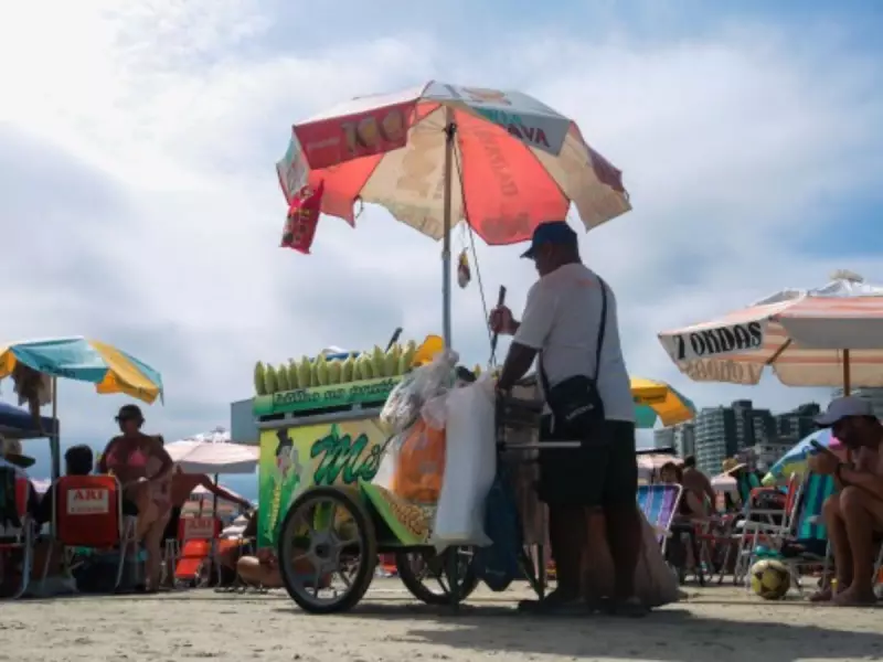 Praia Grande abre 1.000 licenças para ambulantes com sistema de pontuação