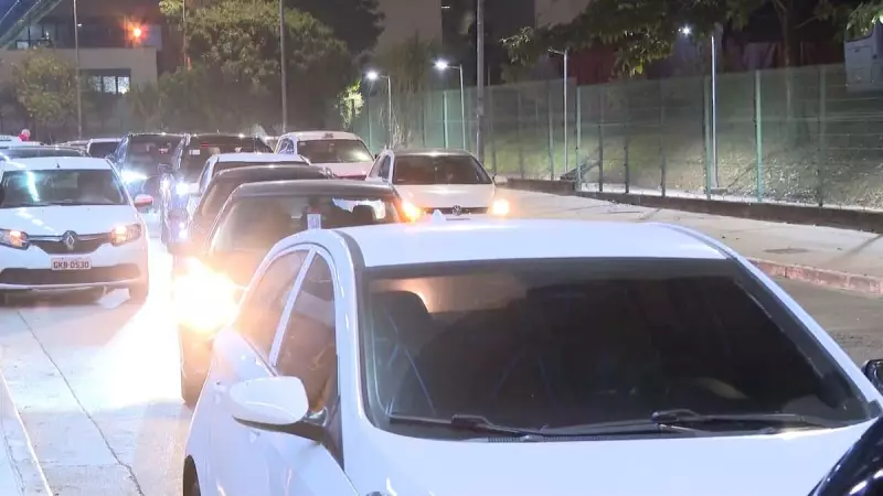 Preços de aplicativos de transporte triplicam em SP em dezembro