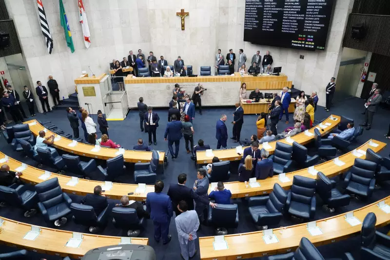 Ricardo Teixeira é reeleito presidente da Câmara de SP; orçamento de 2026 é aprovado