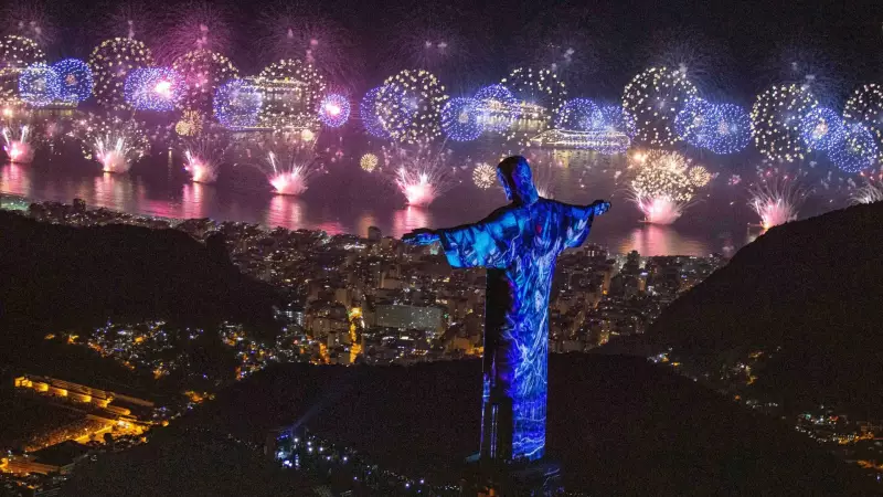 Rio identifica crianças na queima de fogos do Réveillon com pulseiras