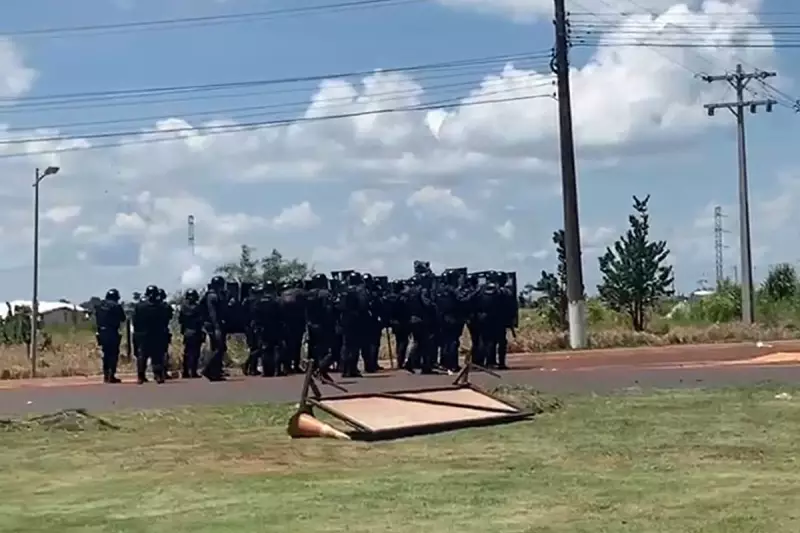 Rodovia MS-156 é desbloqueada após protesto de indígenas Guarani Kaiowá em Dourados