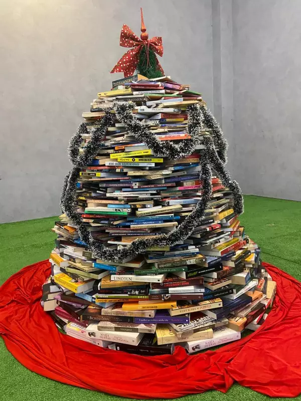 Árvore que dá Livros retorna em Nova Friburgo para 14ª edição em 2024