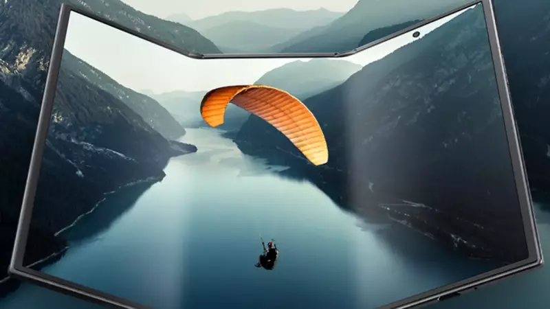 Samsung anuncia Galaxy Z TriFold: primeiro smartphone dobrável triplo chega em dezembro