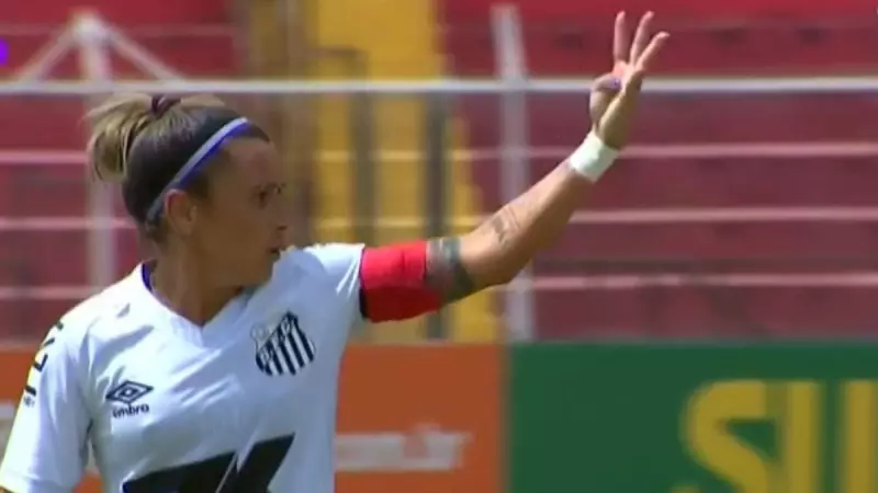 Santos renova com Rafa Andrade e Evellyn Marques até 2026