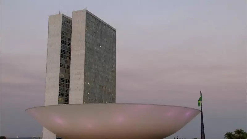 Senado aprova licença compensatória para TCU fora do teto de R$ 46 mil