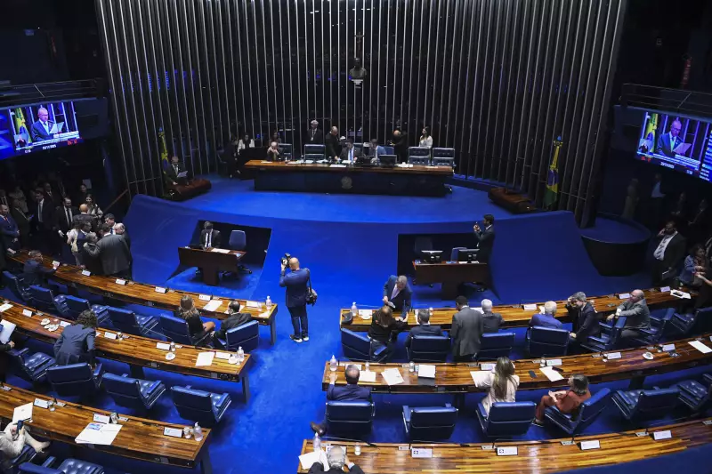 Senadores acertam prazo de 2h para análise do PL da Dosimetria na CCJ