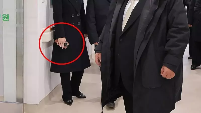 Smartphone dobrável de Kim Yo-jong reacende dúvidas sobre sanções à Coreia do Norte