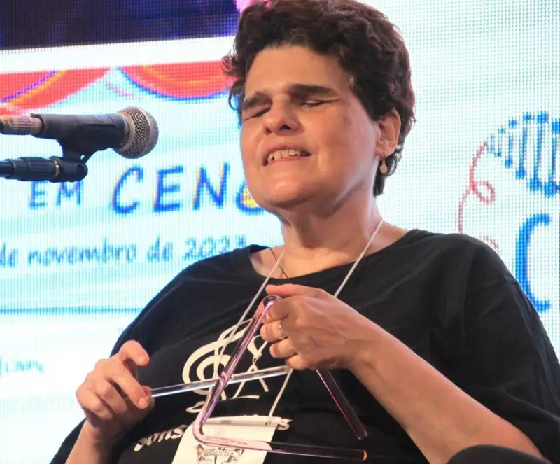 Sons Vítreos: grupo de SP une ciência, inclusão e música com instrumentos de vidro