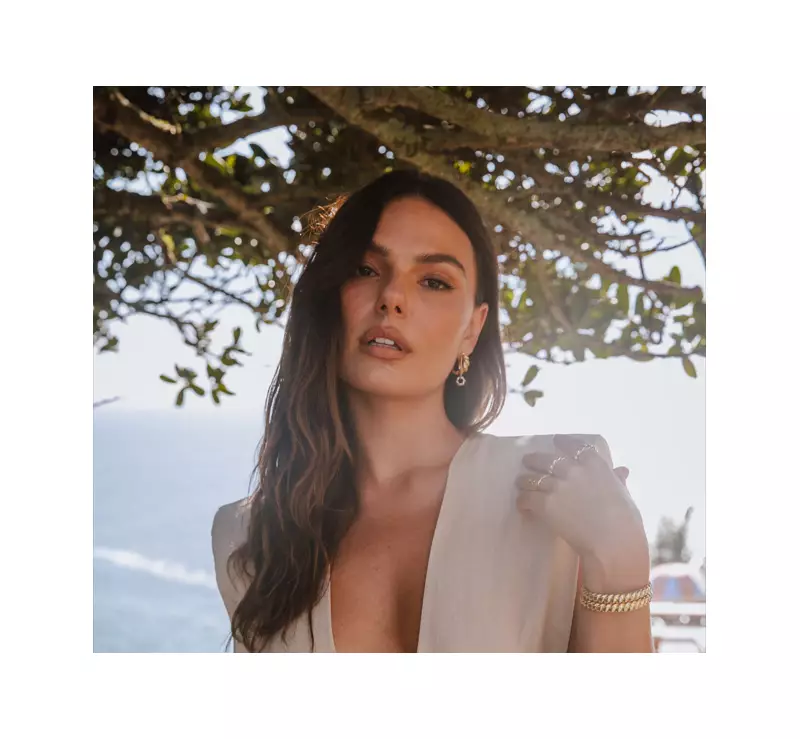 Stalkers de celebridades: casos de Isis Valverde, John Lennon e mais