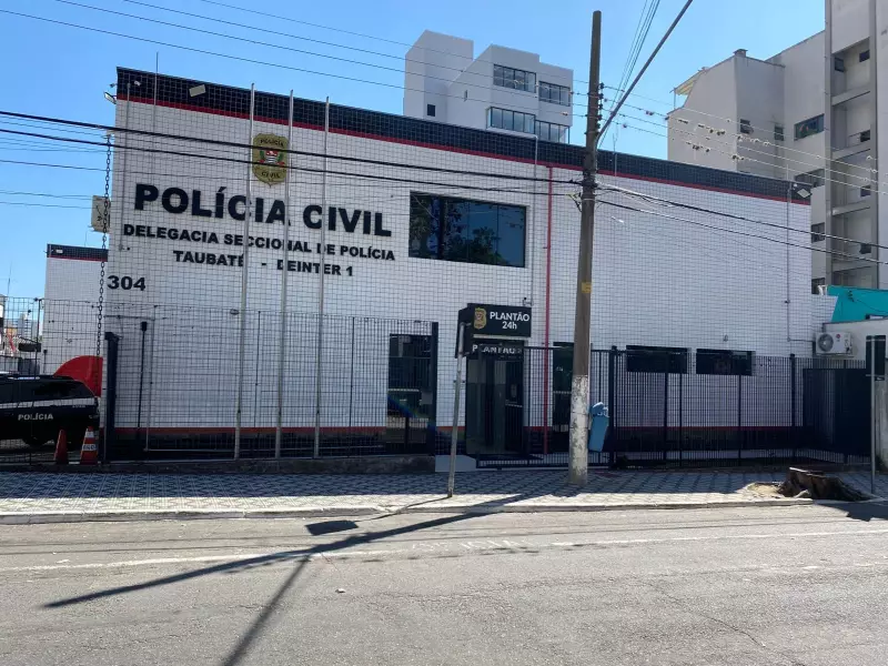 Tentativa de homicídio em Taubaté: dois homens baleados em posto