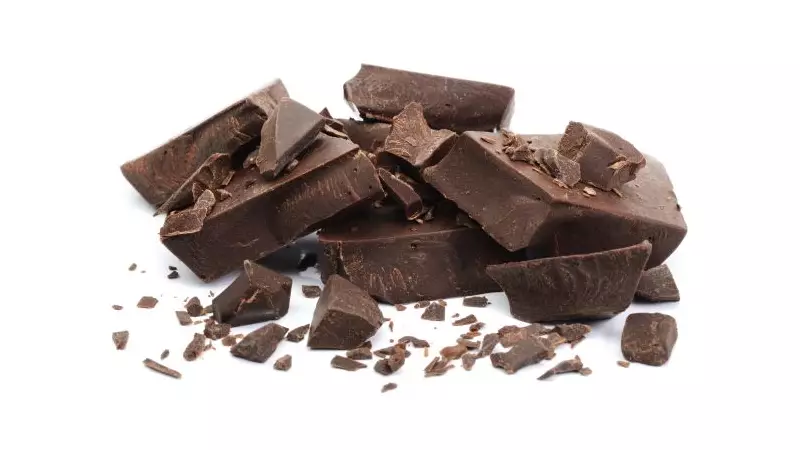 Teobromina do chocolate amargo retarda envelhecimento celular, revela estudo