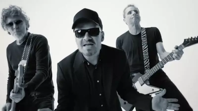 Titãs celebram 40 anos de 'Cabeça Dinossauro' com turnê especial em São Paulo