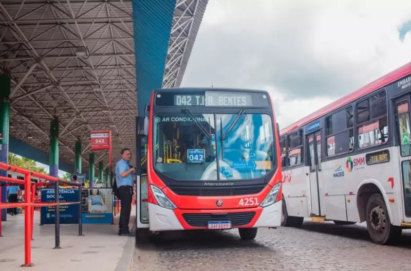 Transporte coletivo terá horário especial em feriado e domingos de dezembro em Maceió