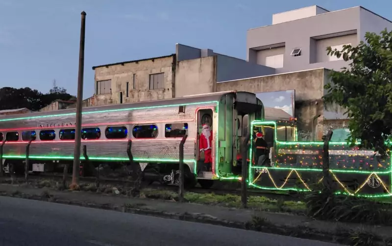 Trem Iluminado de Sorocaba atrai 3 mil pessoas e preserva memória ferroviária