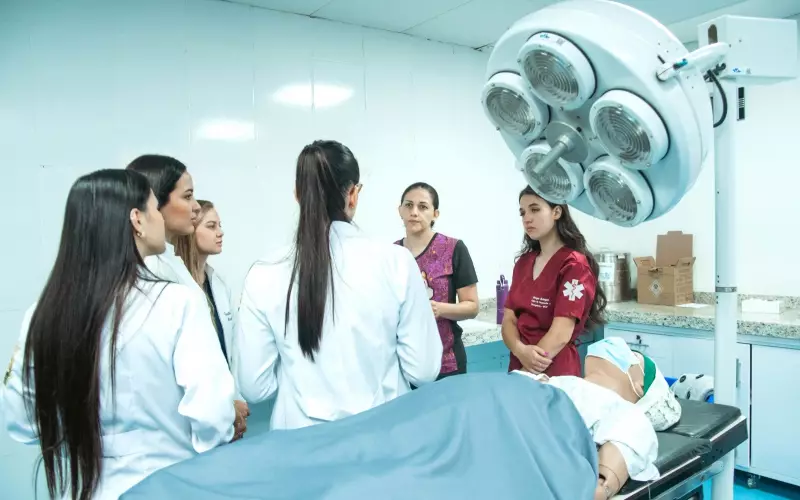 UCP no Paraguai investe em Centro de Simulação com 11 mil horas de curso