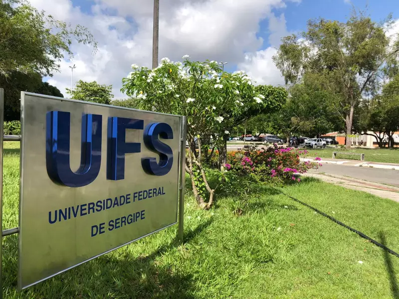 UFS abre concurso com 9 vagas para professor doutor e salário de R$ 7,1 mil