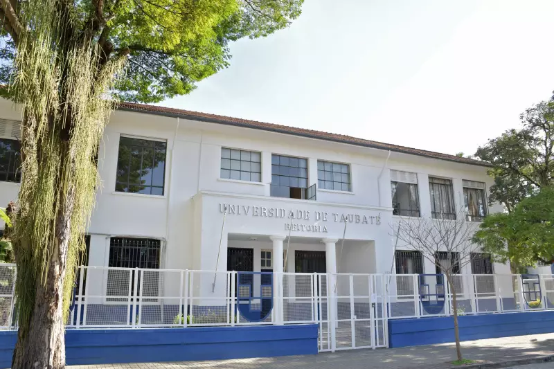 Unitau abre concurso com 13 vagas e salários de até R$ 3,3 mil