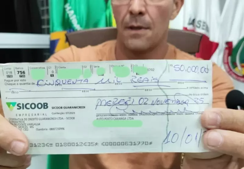 Vereador exibe R$ 100 mil em plenário ao denunciar compra de voto em Mercês