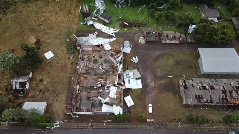 Verão 2025 em SC: previsão de chuvas e calor após primavera com tornados