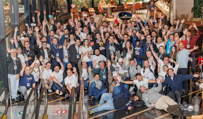 Waze: Como a maior comunidade de editores de mapas do mundo funciona