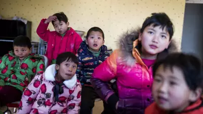 China enfrenta crise demográfica 10 anos após fim da política do filho único