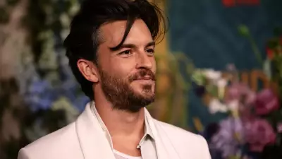 Jonathan Bailey lidera bilheterias de 2025 e é eleito Homem Mais Sexy