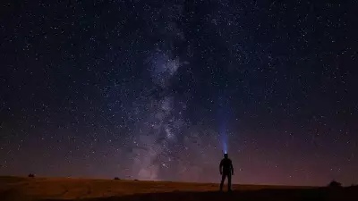 Universo em Declínio: Formação de Estrelas Diminui Após Pico Cósmico