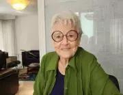 Adélia Prado celebra 90 anos com leitura de poemas em São Paulo