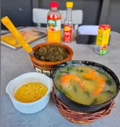 Bazar da Praça Petrolina celebra 10 anos com edição especial de Natal