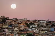 Censo 2022: IBGE revela disparidades urbanas nas favelas de Minas Gerais