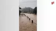 Chuvas intensas alagam ruas de Santa Catarina; veja vídeos