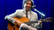 Djavan anuncia turnê 