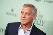 George Clooney critica CBS e ABC por cederem a processos de Trump
