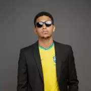 Influencer de futebol de 18 anos é morto por namorada com canivete em Roraima