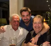 João Silva celebra Natal com Faustão após 4 transplantes