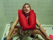 Lady Gaga anuncia filme-concerto de 'Harlequin' para véspera de Natal