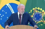 Lula descarta privatização dos Correios e aponta má gestão como causa de prejuízos
