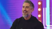 Marcos Mion exibe fé católica na Globo como nunca fez na Record