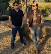 Mauri, irmão de Chitãozinho e Xororó, morre em acidente na BR-116